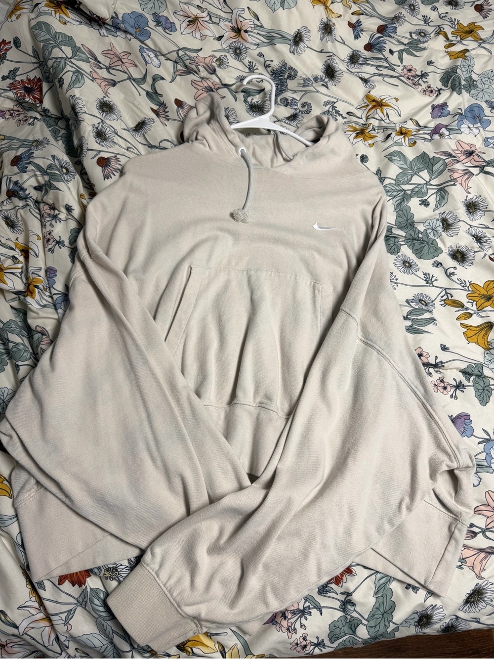 Nike Crewneck Pullover Hoodie in Light Beige